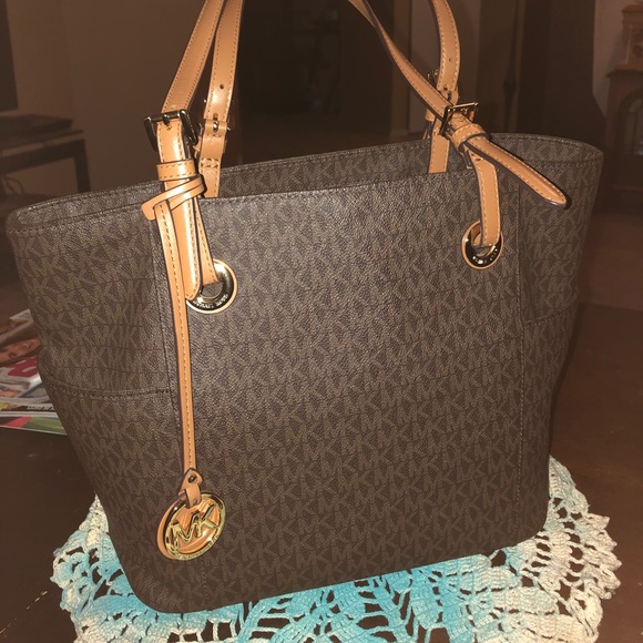 Michael Kors Handbags - Michael Kors Tote and Wallet Set